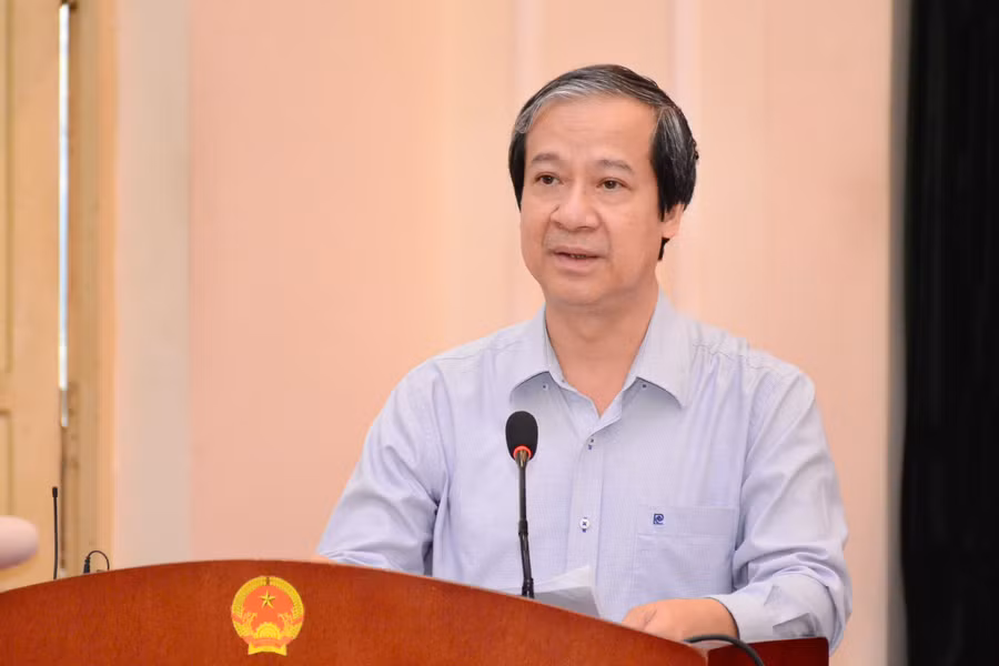 Bộ trưởng Bộ GD&ĐT, Phó Chủ tịch Hội đồng Quốc gia giáo dục và phát triển nhân lực Nguyễn Kim Sơn phát biểu tại phiên họp.