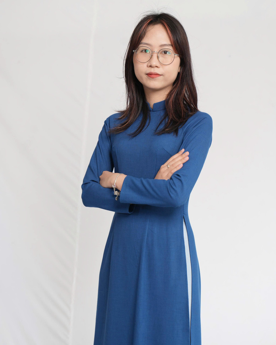co-huyen-trang.jpg
