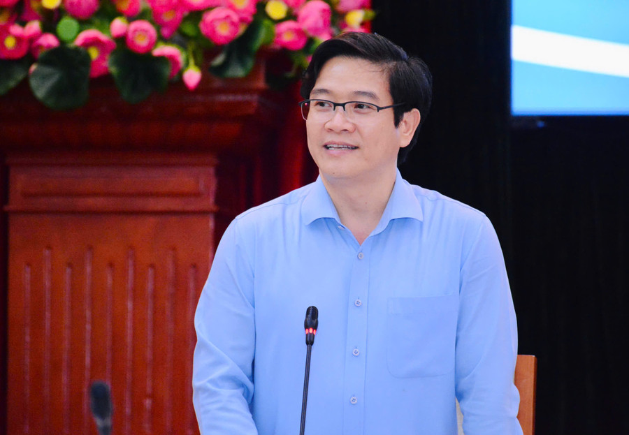 Ông Thái Văn Tài - Vụ trưởng Vụ Giáo dục Phổ thông. toa-damtt-pham-ngoc-thuong6.jpg