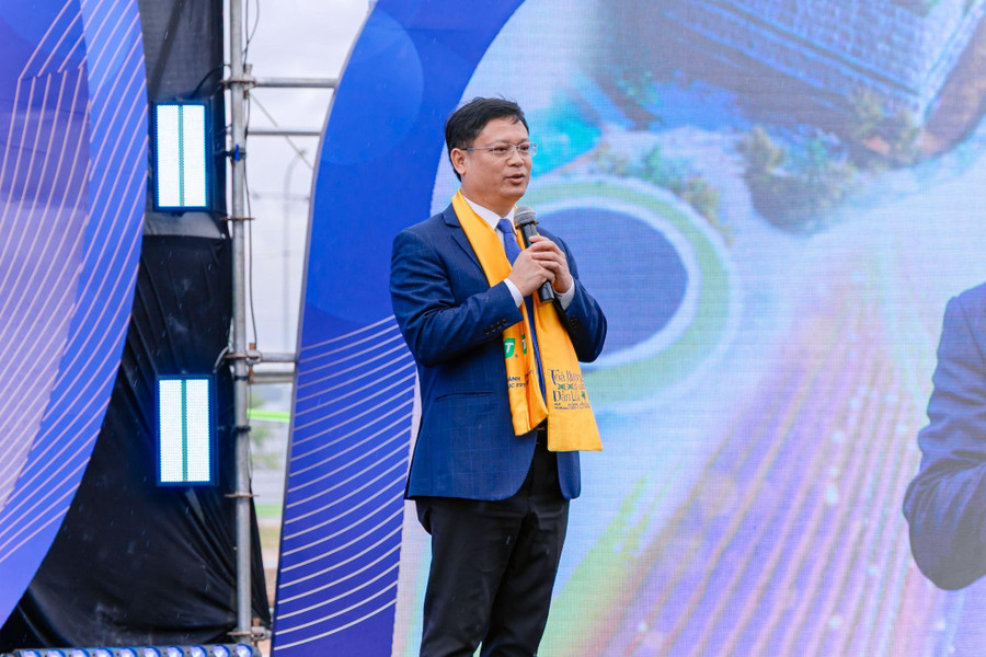Ông Nguyễn Thanh Bình – Phó Chủ tịch thường trực UBND TP Huế phát biểu tại buổi lễ. image003.jpg
