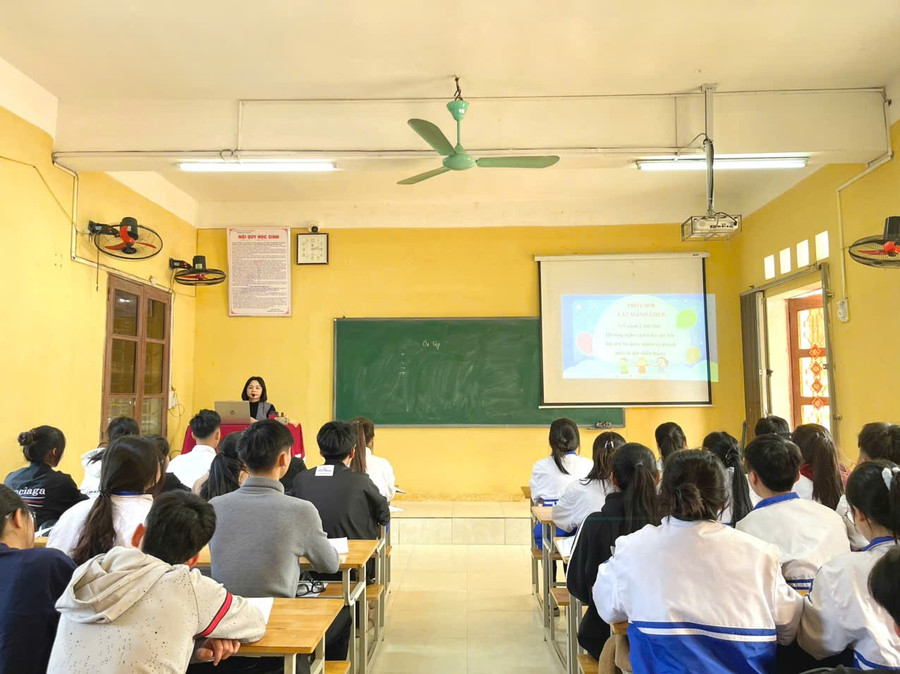 Giờ học tại Trường THPT Lam Kinh (Thanh Hóa).