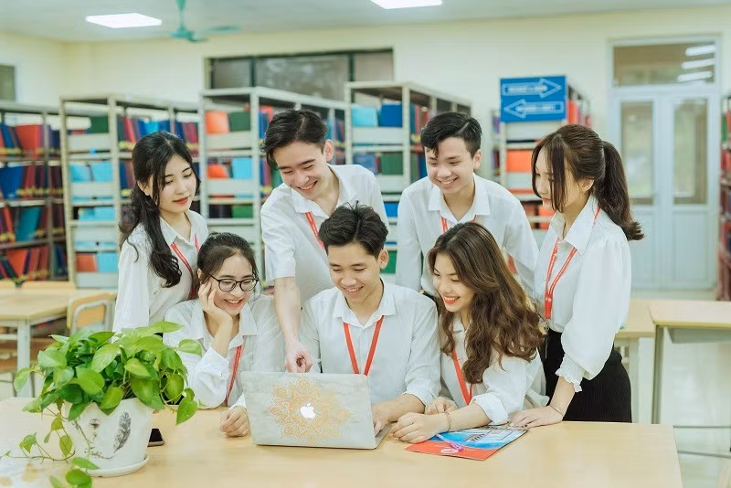 Trên 9,5 điểm mỗi môn mới đỗ Sư phạm Ngữ Văn Trường ĐHSP Hà Nội 2