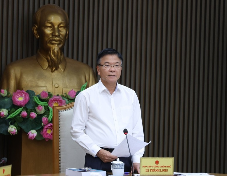 Phó Thủ tướng Lê Thành Long chủ trì cuộc họp. Ảnh: VGP/Đức Tuân.
