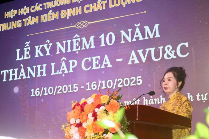 PGS.TS Nguyễn Phương Nga - Giám đốc Trung tâm kiểm định chất lượng giáo dục - Hiệp hội Các trường đại học, cao đẳng Việt Nam phát biểu. Ảnh: Doãn Nhàn. image-1.jpg