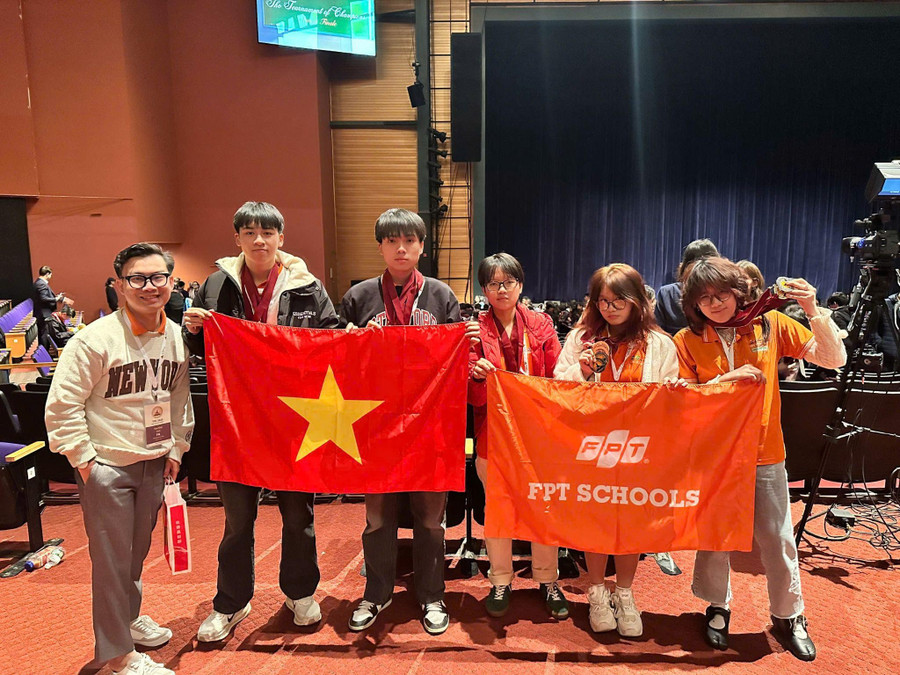 Thầy và trò FPT Schools tại chung kết toàn cầu World Scholar’s Cup 2025.