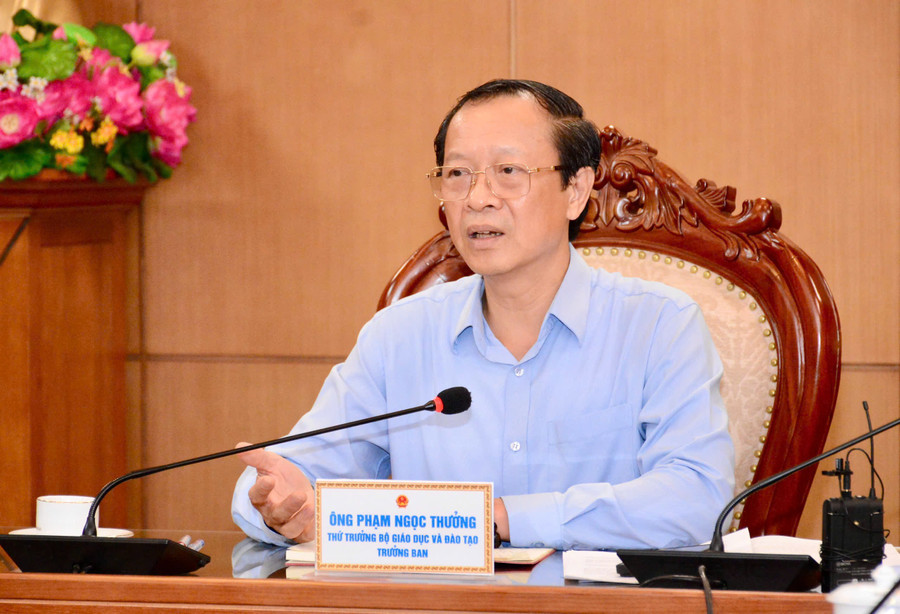 Thứ trưởng Thường trực Phạm Ngọc Thưởng phát biểu tại phiên họp. tt-pham-ngoc-thuong.jpg
