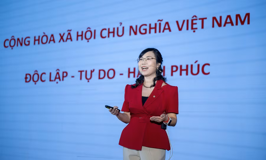 4-tien-si-le-mai-lan-pho-chu-tich-tap-doan-vingroup-chu-tich-hoi-dong-truong-dai-hoc-vinuni-phat-bieu-tham-luan-tai-hoi-thao-kien-tao-truong-dai-hoc-hanh-phuc-tai-viet-nam-1.png