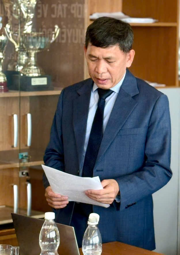 Tiến sĩ Phan Đạo, Giám đốc Trung tâm hợp tác Châu Âu, Trường Đại học Tôn Đức Thắng phát biểu. z6678144589765-1349a5937d1964e08dc68f35e03d5be4.jpg