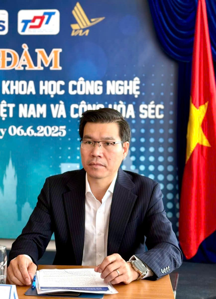 Ông Trần Trọng Đạo - Hiệu trưởng Trường Đại học Tôn Đức Thắng. ht-dh-ton-duc-thang.jpg
