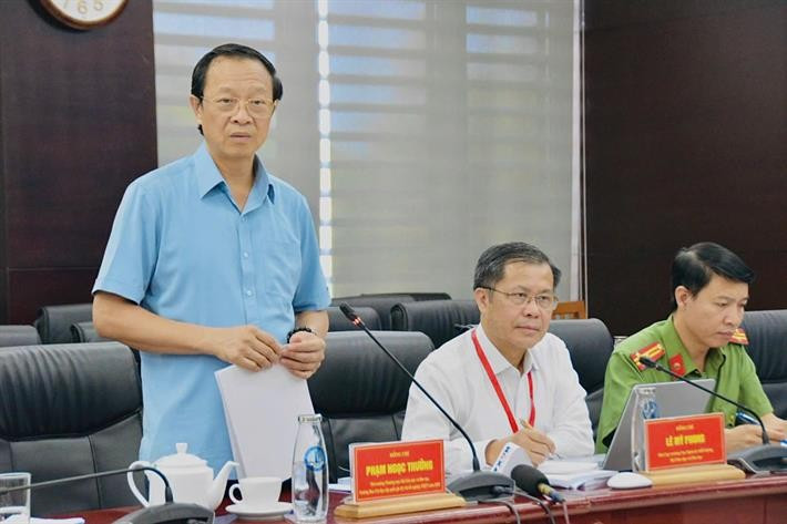 Thứ trưởng Thường trực Bộ GD&ĐT Phạm Ngọc Thưởng phát biểu tại buổi làm việc với Ban Chỉ đạo thi thành phố Đà Nẵng. tt-pham-ngoc-thuong.jpg
