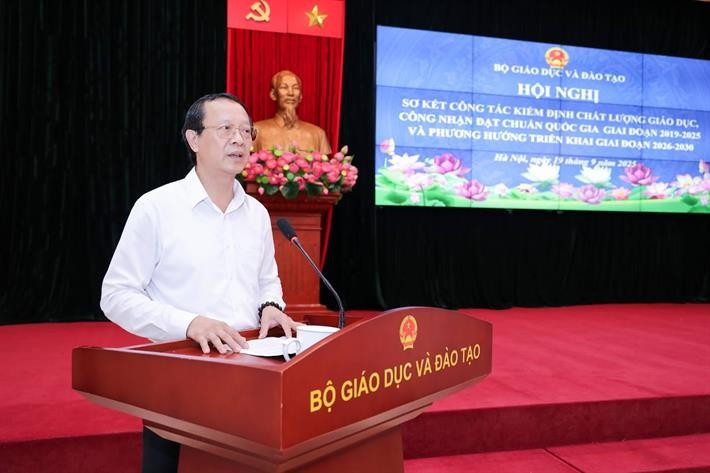 Thứ trưởng Thường trực Phạm Ngọc Thưởng phát biểu tại hội nghị.