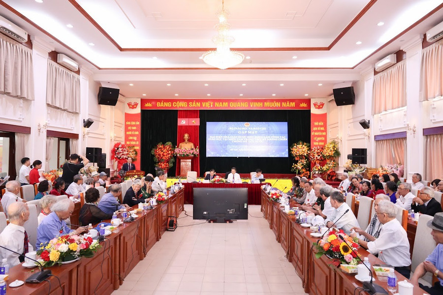 Toàn cảnh buổi gặp mặt. 23.jpg