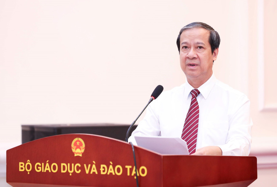 លោករដ្ឋមន្ត្រី Nguyen Kim Son ថ្លែងក្នុងសន្និសីទ។ ky-ket-3.jpg