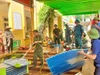 Các lực lượng tham gia dọn dẹp Trường Mầm non Trưng Vương.