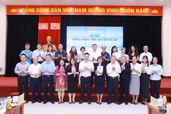 Đồng hành, kiến tạo tương lai: Vì một Việt Nam khỏe mạnh