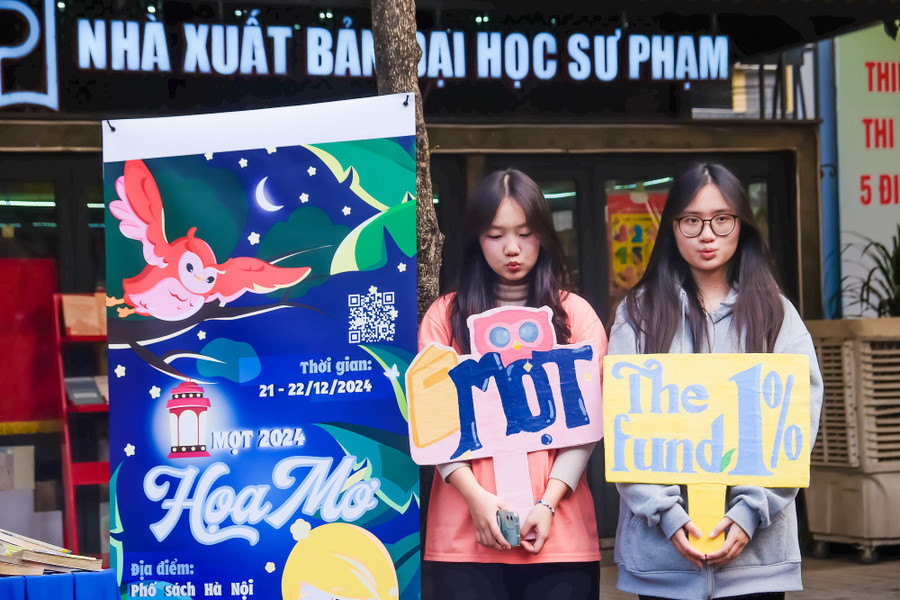 MỌT là sự kiện trao đổi sách thường niên được tổ chức nhằm khơi gợi niềm yêu thích đọc sách, lan tỏa văn hóa đọc đang dần mai một trong cuộc sống ngày nay. sach-3365.jpg