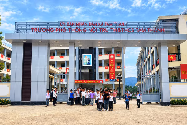 Trường Phổ thông nội trú TH&THCS Tam Thanh, tỉnh Thanh Hóa.