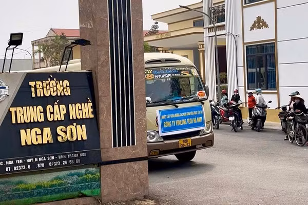 Trường Trung cấp nghề Nga Sơn (Thanh Hóa).