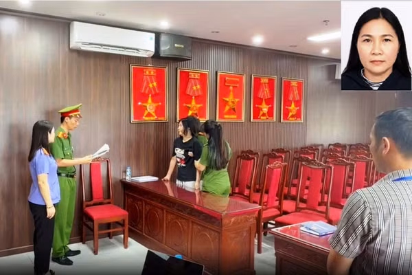 Cơ quan điều tra và Viện kiểm sát tống đạt quyết định, thi hành Lệnh bắt tạm giam đối với Lê Thị Thảo. Ảnh: CACC