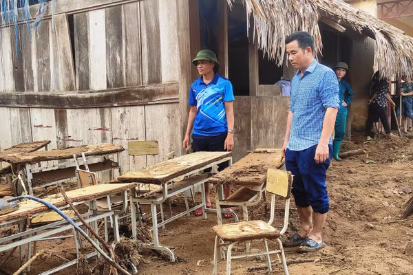 Trường Tiểu học Tam Thanh (Thanh Hóa) bị lũ tàn phá nặng nề.