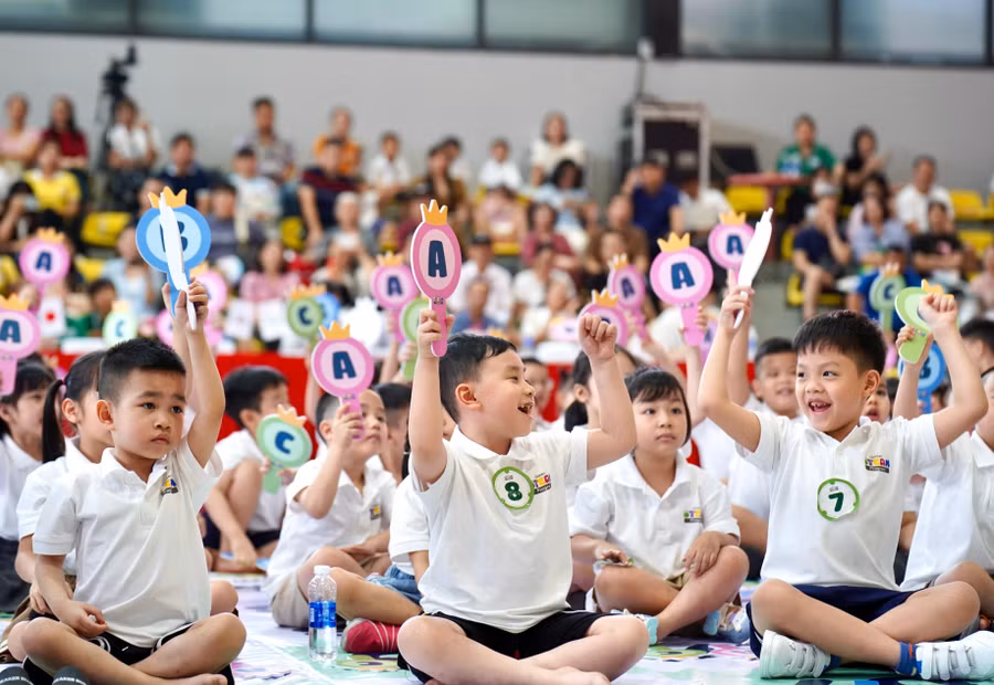 100 thí sinh nhí tranh tài kiến thức Khoa học - Lập trình