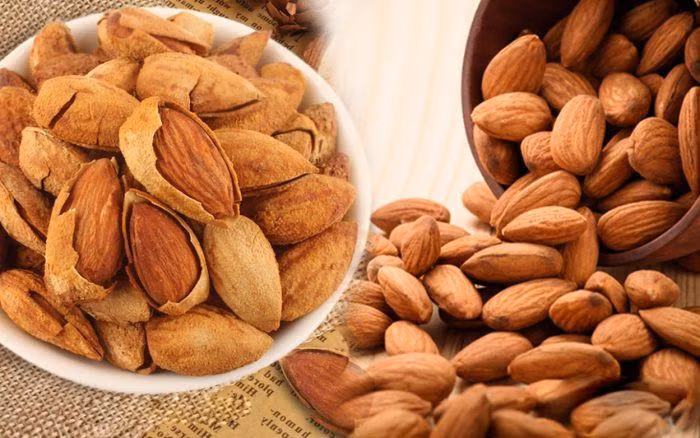 Hạnh nhân cũng chứa tryptophan và melatonin có tác dụng hỗ trợ bạn dễ dàng đi vào giấc ngủ. oc cho 2.jpg