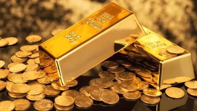 Kết quả là các ngân hàng trung ương có thể giảm tỷ trọng USD trong dự trữ ngoại hối và tăng dự trữ vàng, theo ông Shneiderman. vang-6.jpg