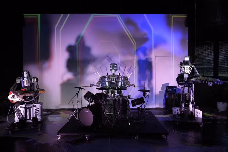 chum-anh-trung-tam-mua-sam-robot-o-trung-quoc-012.jpg