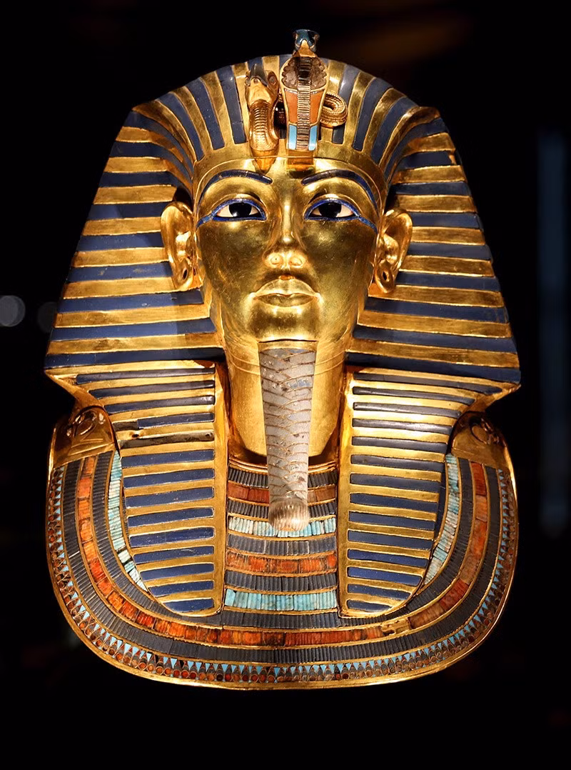 chum-anh-ben-trong-kho-bau-cua-vua-tutankhamun-1105-024.jpg
