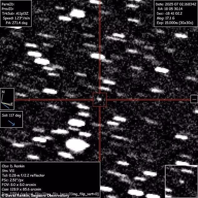 Giáo sư Michael Garrett, Giám đốc Trung tâm Thiên văn Jodrell Bank, nói chưa thể loại trừ khả năng vật thể có nguồn gốc ngoài hành tinh, nhưng hiện chưa có bằng chứng rõ ràng. vat-the-la-bay-xuyen-he-mat-troi-sao-choi-hay-tau-vu-tru-ngoai-hanh-tinh-6.jpg