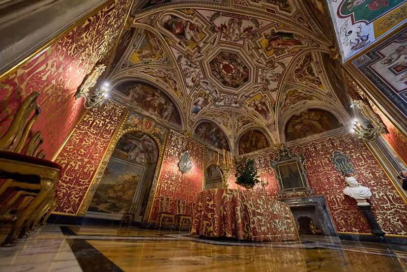 Quang cảnh khu căn hộ của hoàng tử tại Palazzo Colonna ở Rome. Ảnh: AP. chum-anh-kho-bau-trong-cung-dien-colonna-rome-014.jpg