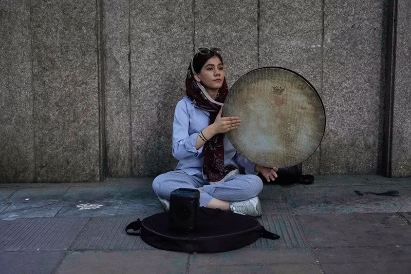 chum-anh-cuoc-song-o-thu-do-tehran-cua-iran-06.jpg