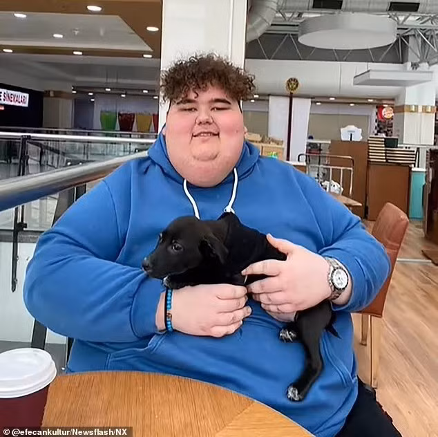 chien-than-mukbang-qua-doi-sau-nhieu-tuan-nam-vien-4.jpg
