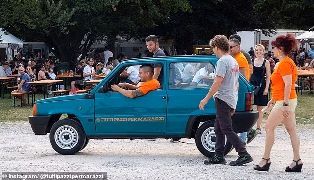 xe-dien-sieu-mong-fiat-panda-nhu-chi-co-trong-phim-4.jpg