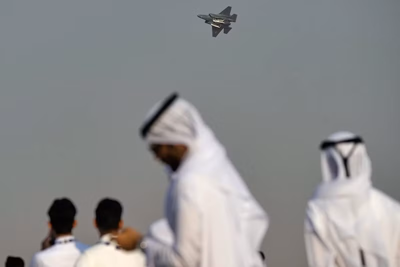 chum-anh-dubai-air-show-1105-010.jpg