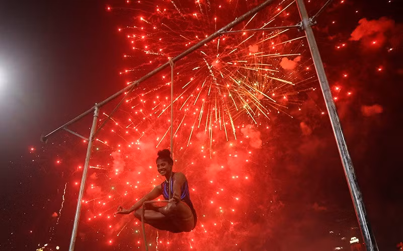 chum-anh-le-hoi-anh-sang-diwali-05-02.jpg