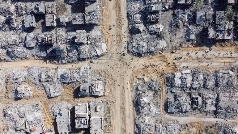 Cuộc chiến của Israel ở Gaza đã giết chết ít nhất 46.913 người Palestine và làm bị thương 110.750 người kể từ ngày 7/10/2023. 90-tu-nhan-palestine-vui-mung-duoc-ve-voi-gia-dinh-bom-ngung-roi-o-gaza-1.jpg