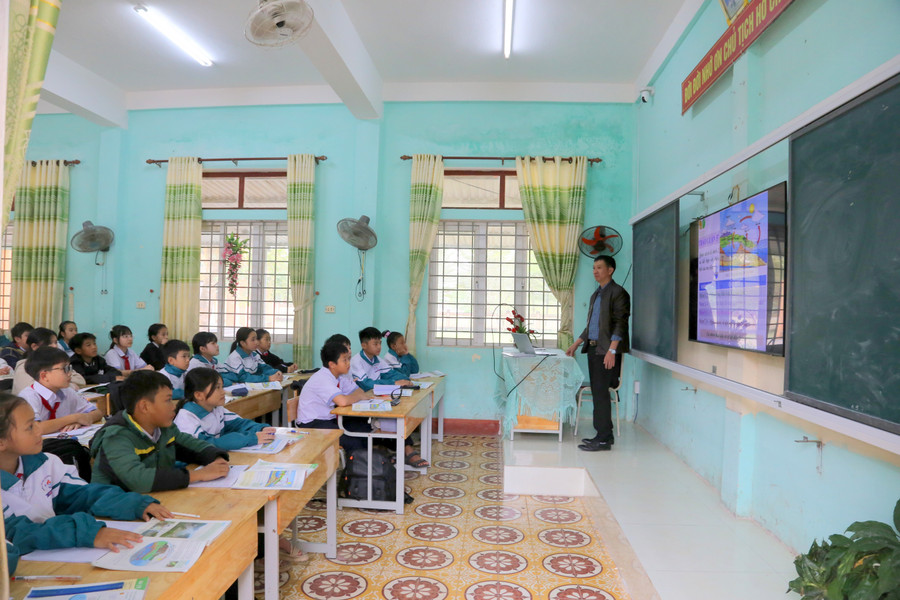 Trường TH&THCS Bùi Dục Tài được UBND huyện Hải Lăng chọn xây dựng trường chất lượng cao giai đoạn 2023-2027. dang-duc-co-so-vat-chat-giao-duc-3.jpg