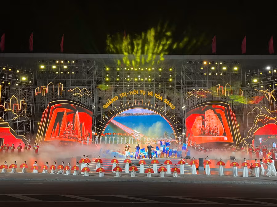 Chương trình nghệ thuật “Quảng Trị – Hội tụ và Tỏa sáng” chào mừng 80 năm Cách mạng tháng Tám và Quốc khánh 2/9.