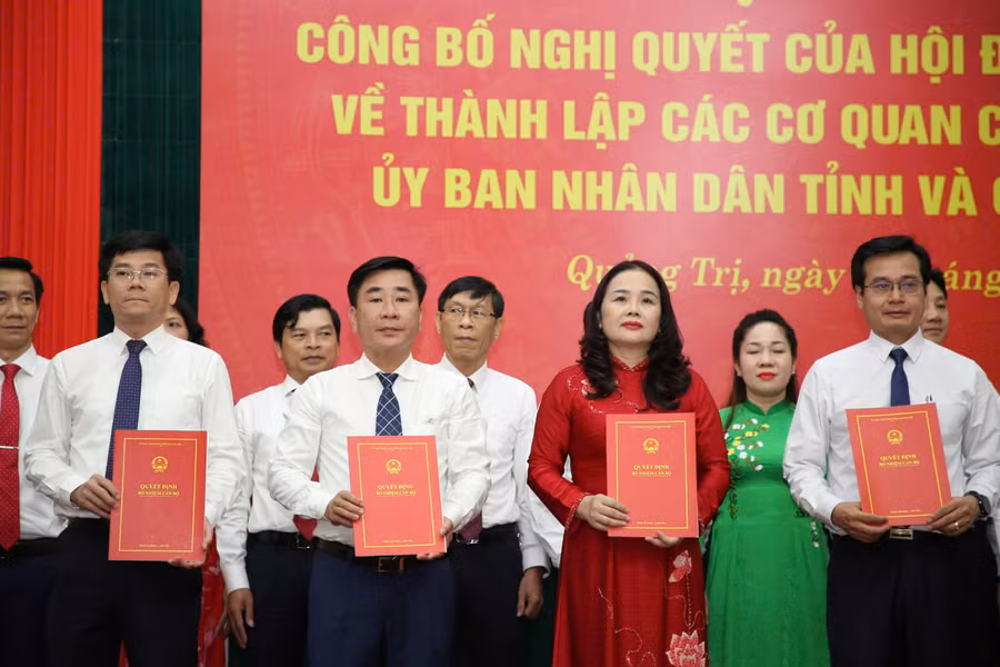 TS Lê Thị Hương được bổ nhiệm làm Giám đốc Sở GD&ĐT tỉnh Quảng Trị mới.