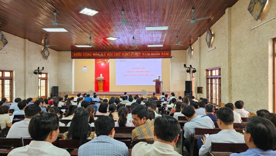Quảng Trị tập huấn nội quy, quy chế cho cán bộ làm nhiệm vụ coi thi.