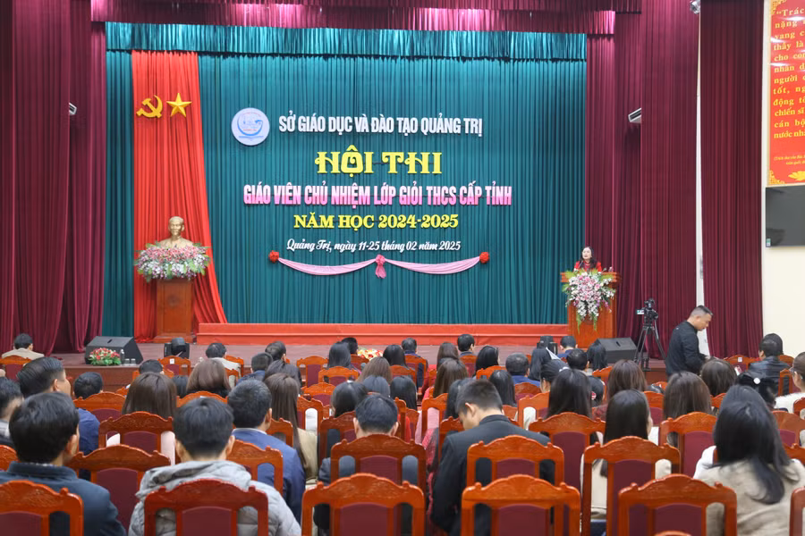 Sở GD&ĐT Quảng Trị khai mạc Hội thi giáo viên chủ nhiệm (GVCN) lớp giỏi THCS cấp tỉnh.