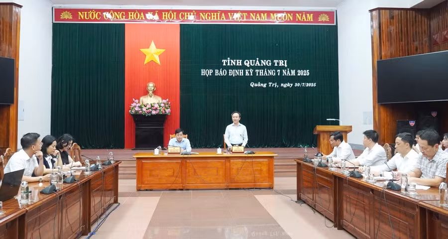 Tỉnh Quảng Trị tổ chức họp báo, thông tin về tình hình KT-XH.