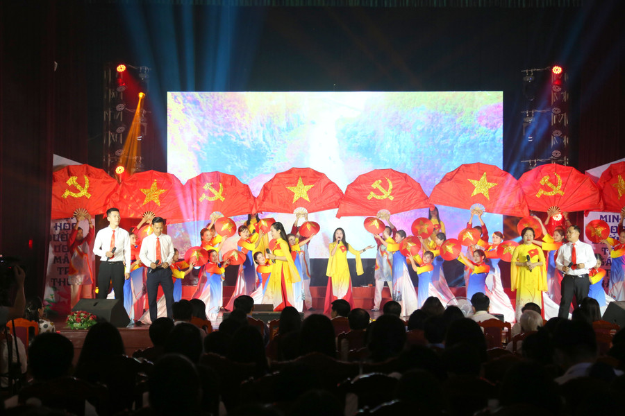 Hội thi “Văn hóa học đường” ngành Giáo dục Quảng Trị tạo cơ hội giao lưu giữa các đơn vị.