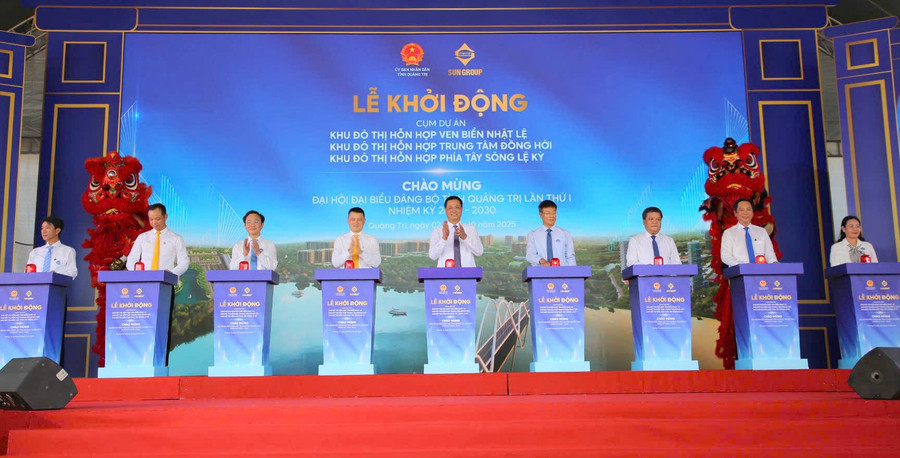 Lãnh đạo tỉnh Quảng Trị thực hiện nghi thức khởi động dự án.