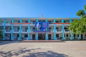 Dãy phòng học mới xây dựng của Trường Tiểu học Nghi Đức.