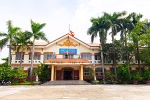 Trụ sở Công ty CP đá Hoàng Mai tại thị xã Hoàng Mai, Nghệ An. (Ảnh: rcchoangmai.vn)