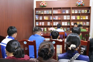 Phòng đọc sách tại Công an xã Diễn Châu.