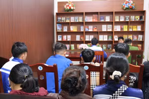 Phòng đọc sách tại Công an xã Diễn Châu.