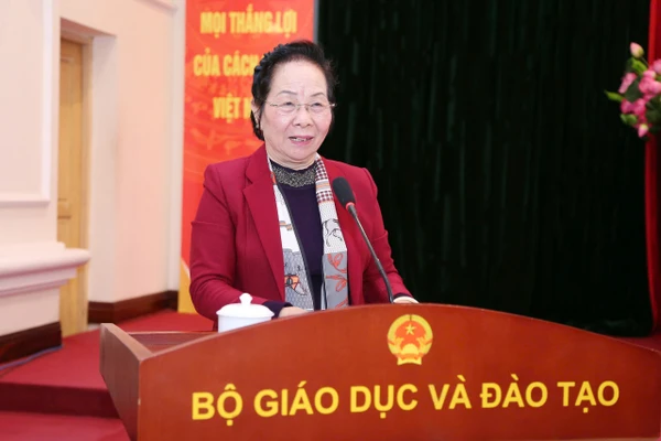 GS.TS Nguyễn Thị Doan nêu nhiều giải pháp nhằm tăng cường hiệu quả công tác phối hợp gia đình - nhà trường - xã hội.